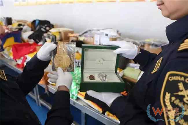 海关在跨境电商出口渠道查获假冒劳力士等货物千余件—货之家