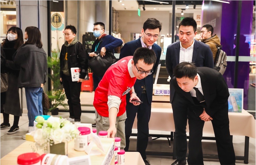 杭州开出首家“跨境新零售店”,首创“保税展示+新零售”模式-货之家 杭州开出首家“跨境新零售店”,首创“保税展示+新零售”模式-货之家